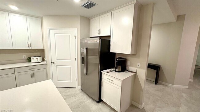 Building Photo - 5615 Newcastle Ct