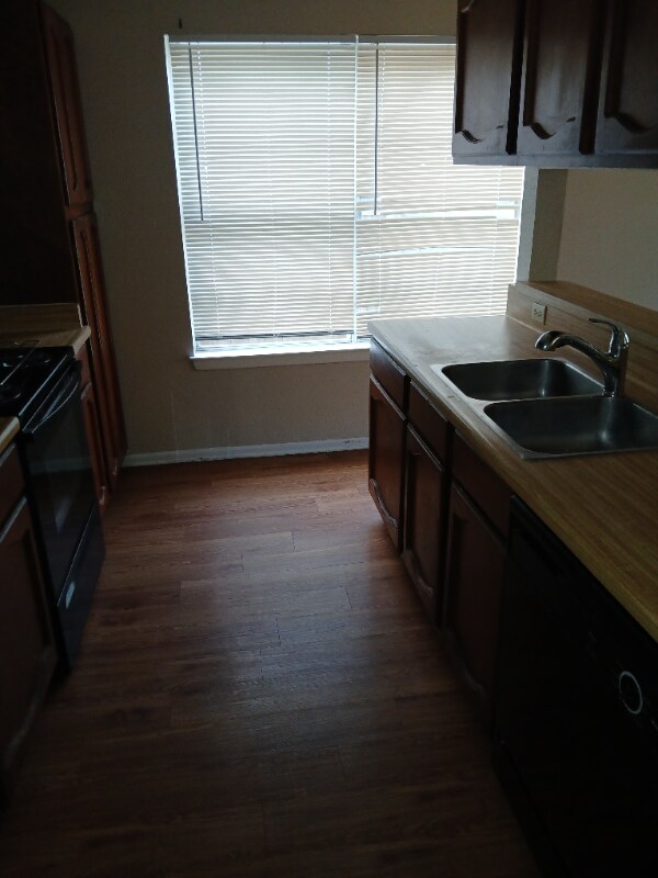 Building Photo - 7904 Mallow