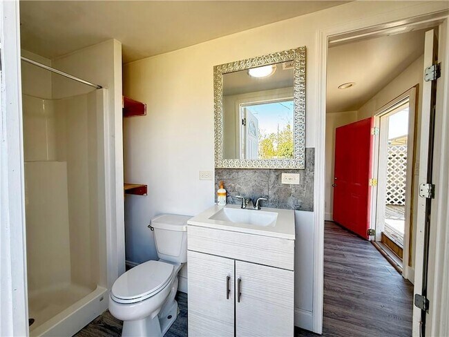 Building Photo - 3324 Davidson Pl