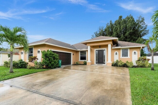 Building Photo - 6650 NW Omega Rd