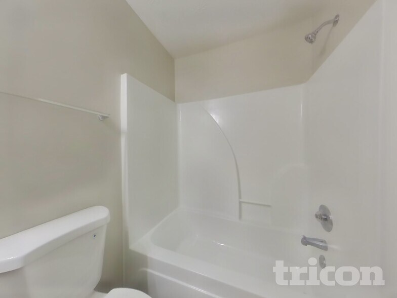 Building Photo - 2501 Sonoma Valley