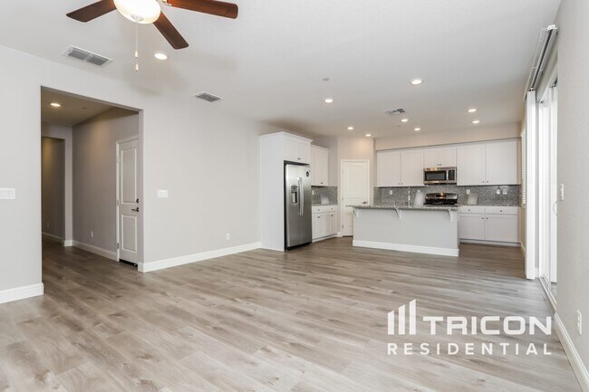 Building Photo - 2646 Miller Run Ln