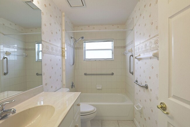 Building Photo - 13927 Lily Pad Cir