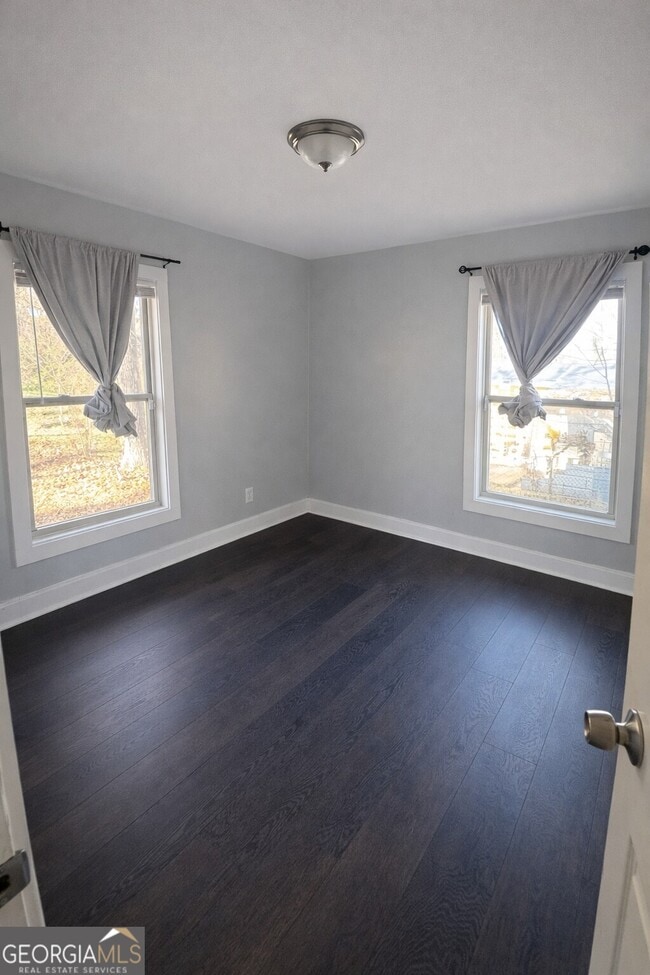 Building Photo - 5205 Heather Ln