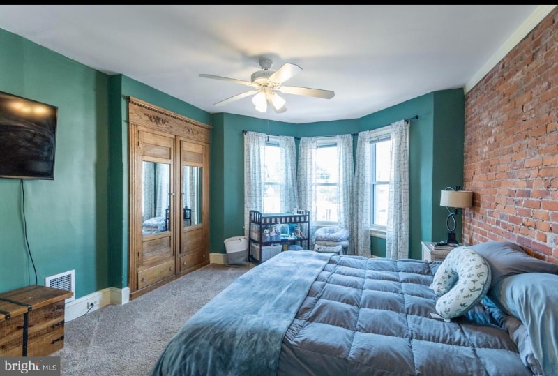 Building Photo - 1610 W 16th St