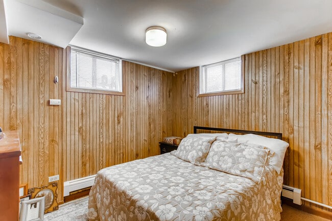 Building Photo - 512 Porter St