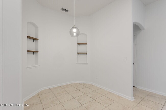 Building Photo - 721 Hazelmoor Ln