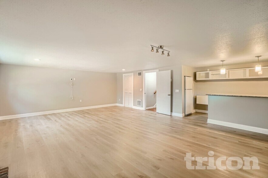 Building Photo - 13764 86th Ave N