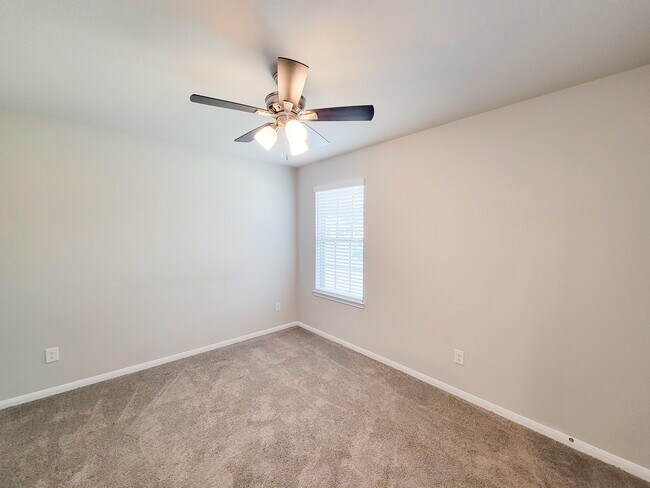 Building Photo - 10423 Astor Pt Trl
