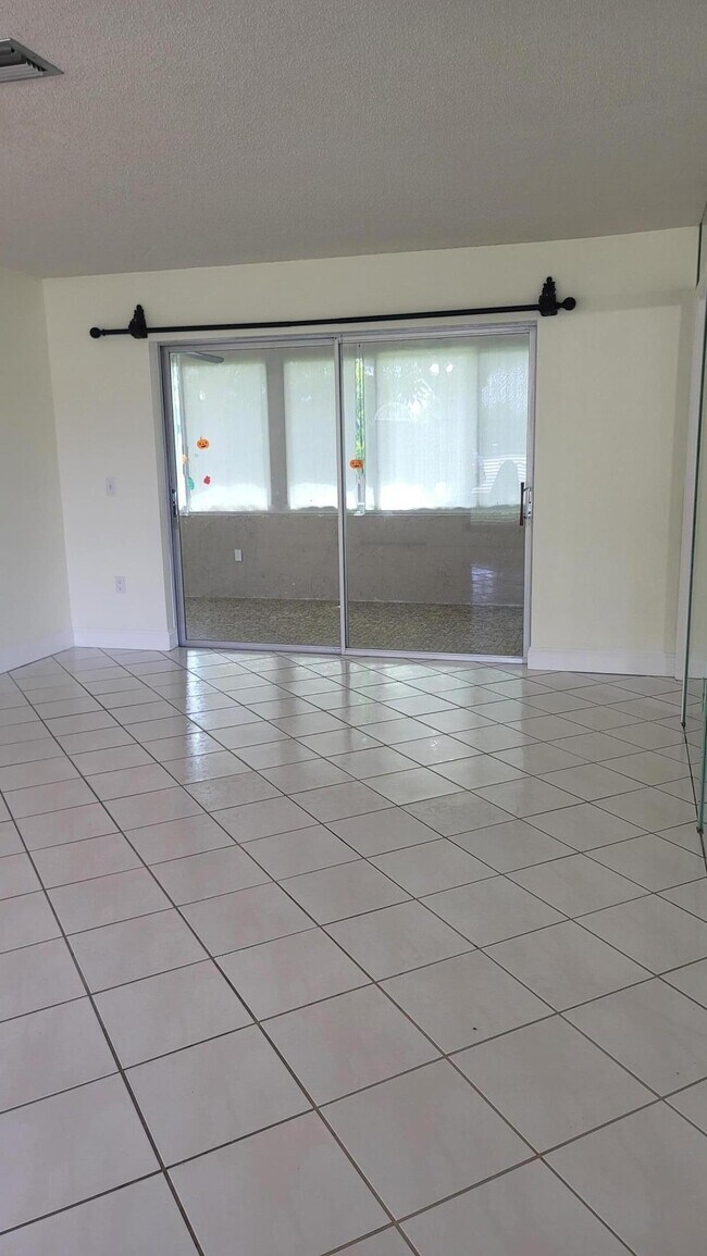 Building Photo - 2590 NW 98th Ave