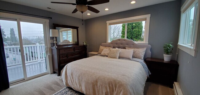 Building Photo - Giannakis Duplex