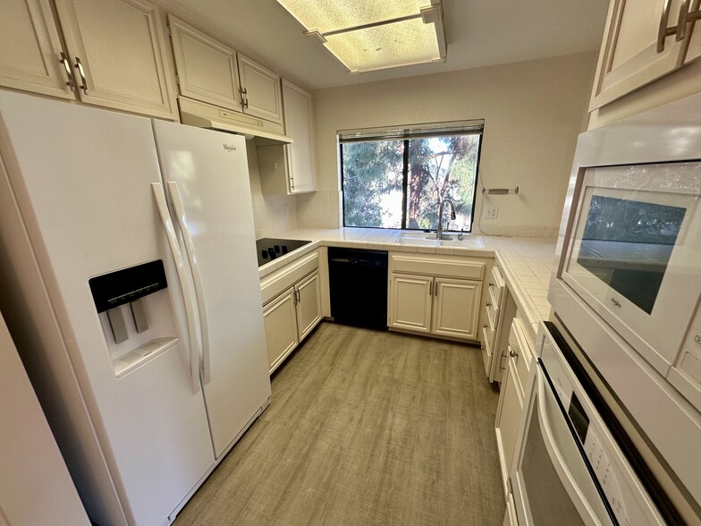 Building Photo - 5745 Friars Rd