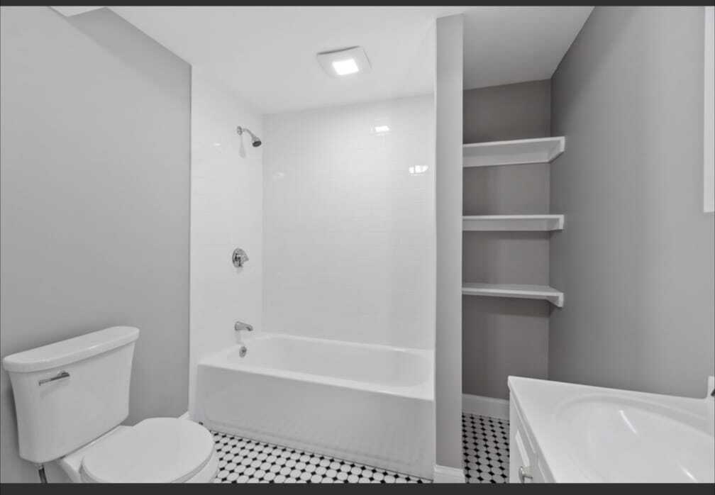 Building Photo - 90 Leighton St