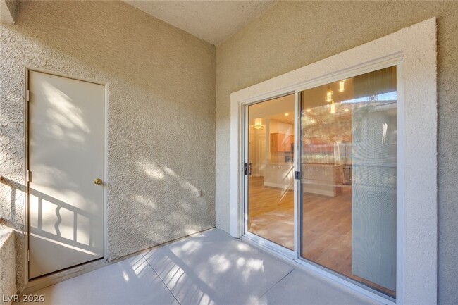 Building Photo - 1008 Domnus Ln