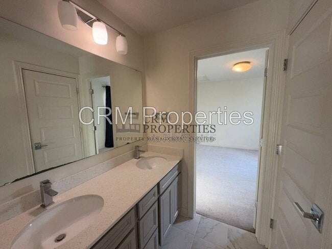 Building Photo - 411 Heritage Terrace Ln