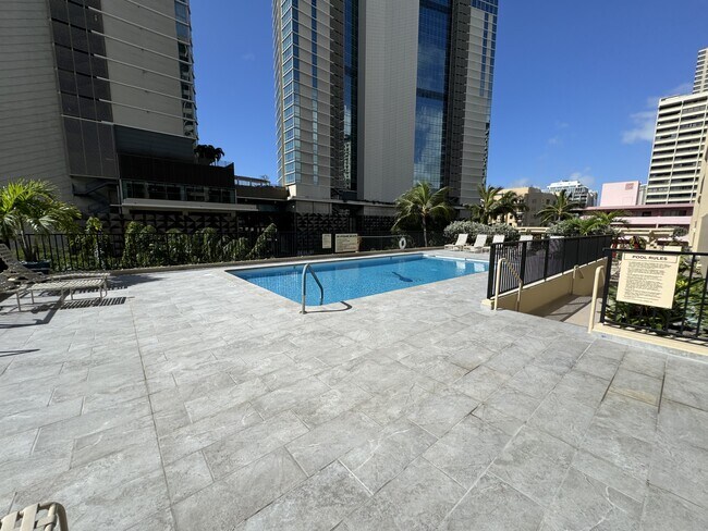 Building Photo - 2140 Kuhio Ave.