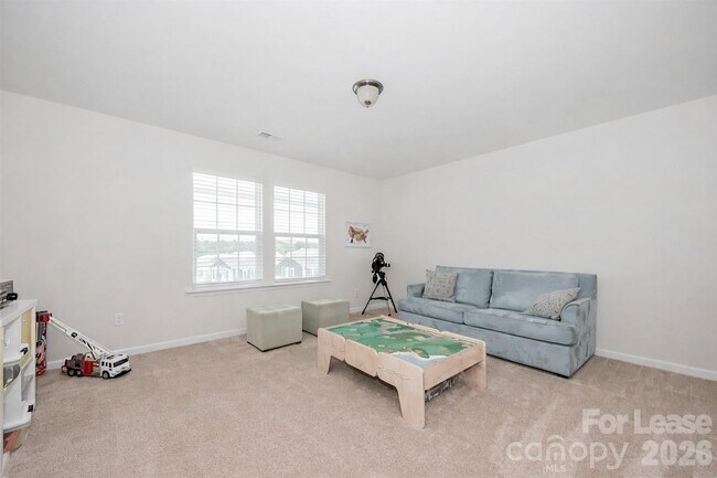 Building Photo - 10391 Hillsborough St