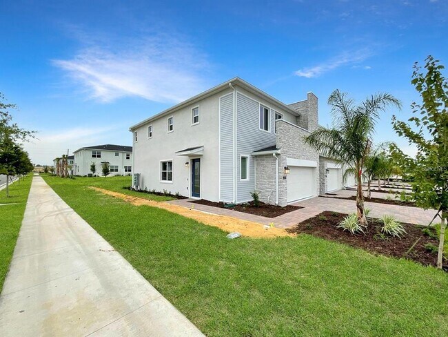 Building Photo - 218 Nine Iron Dr