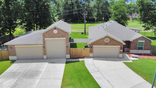 Primary Photo - 2011 Halyard Dr