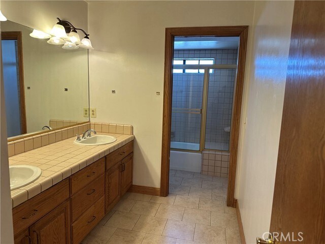 Building Photo - 146 Luben Ln