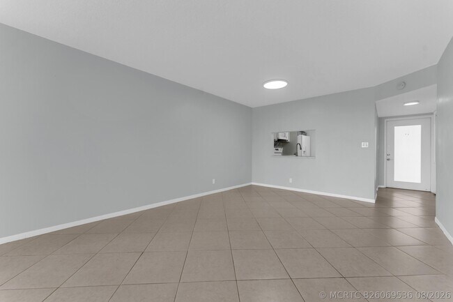 Building Photo - 931 Gardenia Dr