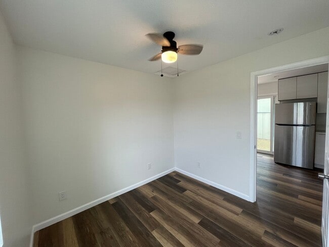 Building Photo - 2866-70 Ocean View Blvd