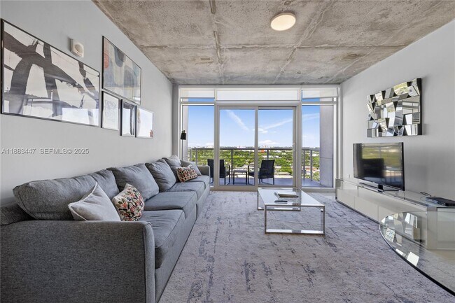 Building Photo - 3250 NE 1st Ave