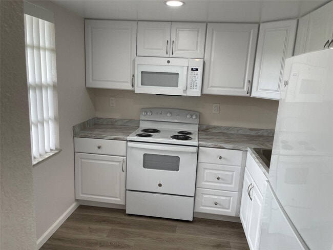 Building Photo - 3099 NW 48th Ave