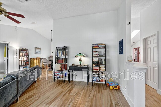 Building Photo - 2700 Yarmouth Dr