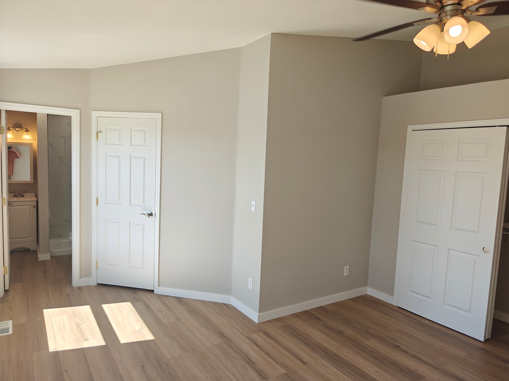Building Photo - 3130 W 38th Ave