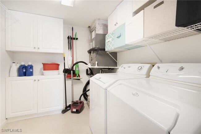 Building Photo - 1392 Churchill Cir