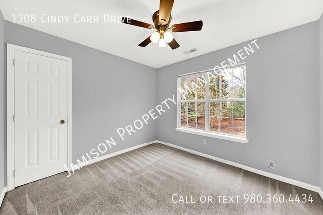 Building Photo - 1308 Cindy Carr Dr