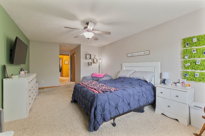 Building Photo - 15321 Amy Plaza