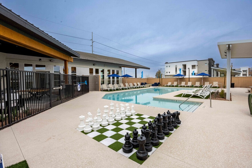 Building Photo - Ascend Symmetry at Cadence