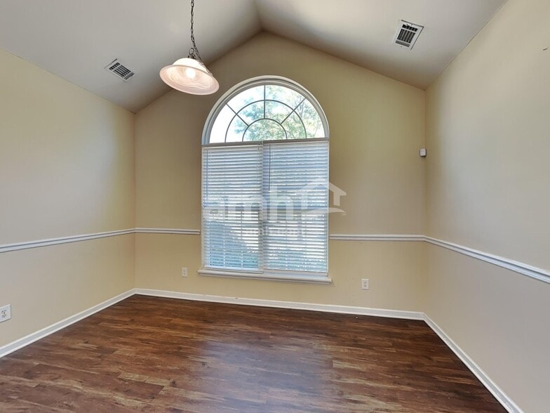 Building Photo - 11225 Amherst Glen Dr