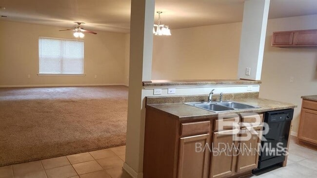 Building Photo - 3823 Chesterfield Ln