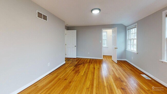 Building Photo - Maple Heights Area - 3 Bedroom Single Family Home