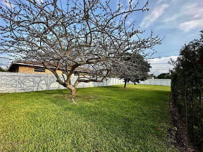 Building Photo - 18155 SW 105th Ave