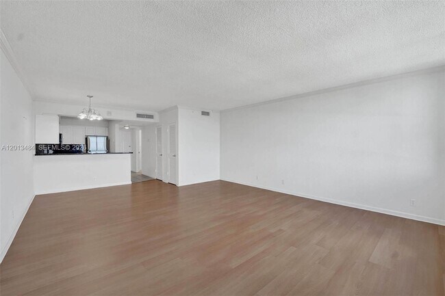 Building Photo - 2501 S Ocean Dr
