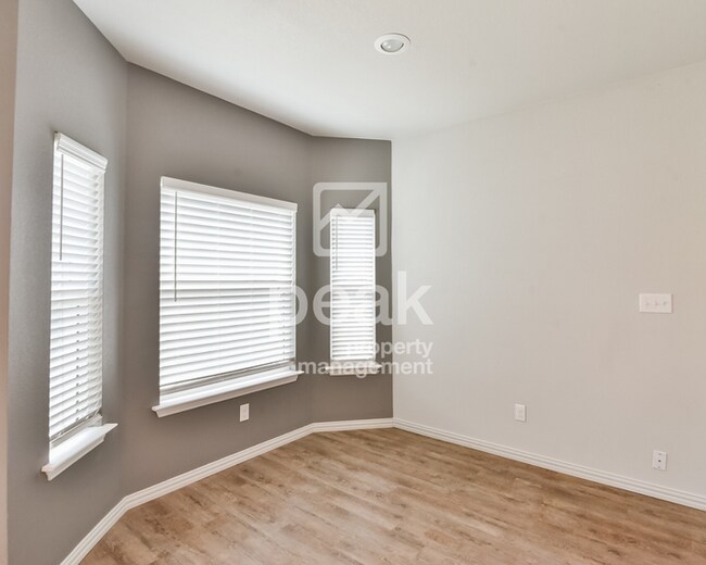 Building Photo - $1950! 3Bed/2Bath home in Fort Worth!