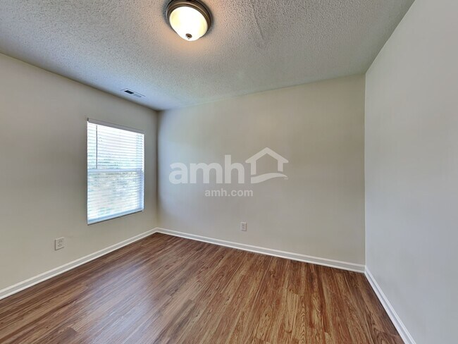 Building Photo - 3771 Marshlane Way