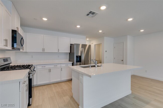 Building Photo - 945 Jigglypuff Pl