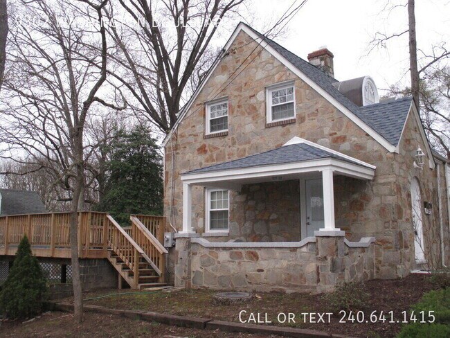 Building Photo - 9302 Washington Blvd