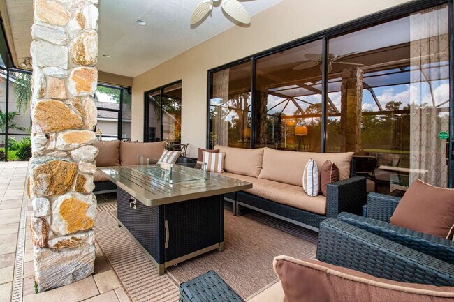 Building Photo - Palm Aire Fully Furnished Rental