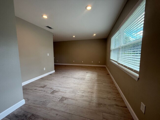 Building Photo - 2919 Autumnwood Trail