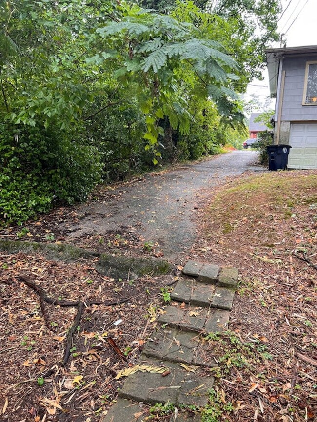 Building Photo - Home minutes away from the interstate and downtown Chattanooga