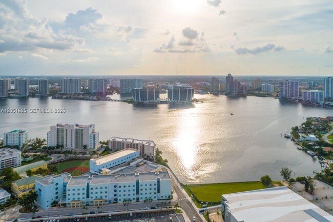 Building Photo - 18201 Collins Ave