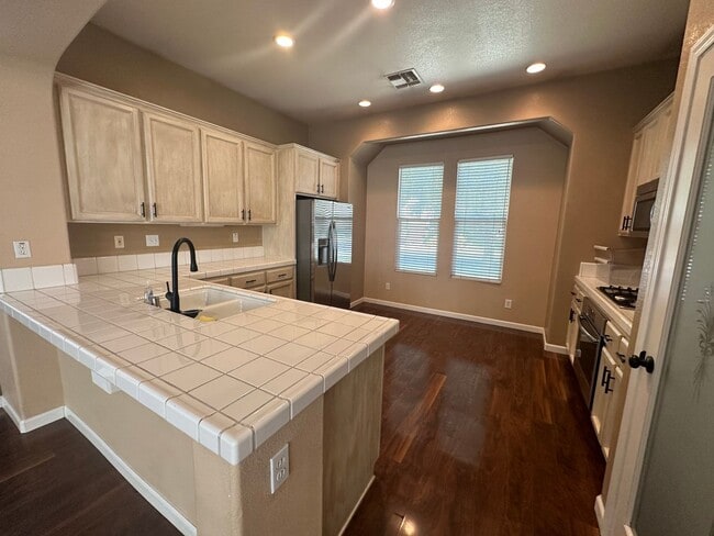 Building Photo - 1824 San Diego Cir