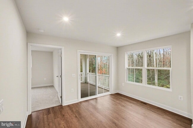 Building Photo - 8901 Blackthorne Pl