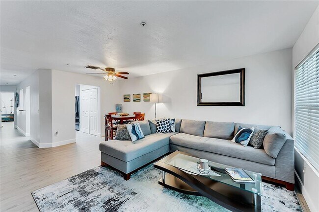 Building Photo - 563 Northbridge Dr